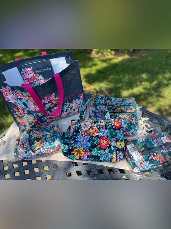 Vera Bradley Handbags - Vera Bradley Navy Quilted & Bright Floral Print “Happy Blooms” NEW 5 items
